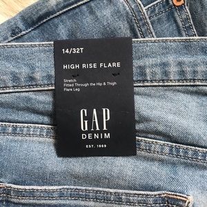 NWT Gap Flare Jeans Tall size 32/14